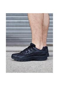 Buty do chodzenia męskie Nike P6000. Zapięcie: sznurówki. Kolor: czarny. Materiał: materiał. Szerokość cholewki: normalna. Sport: turystyka piesza