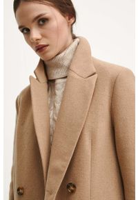 medicine - Medicine płaszcz z domieszką wełny kolor beżowy przejściowy dwurzędowy. Kolor: beżowy. Materiał: wełna. Wzór: aplikacja. Styl: klasyczny #3