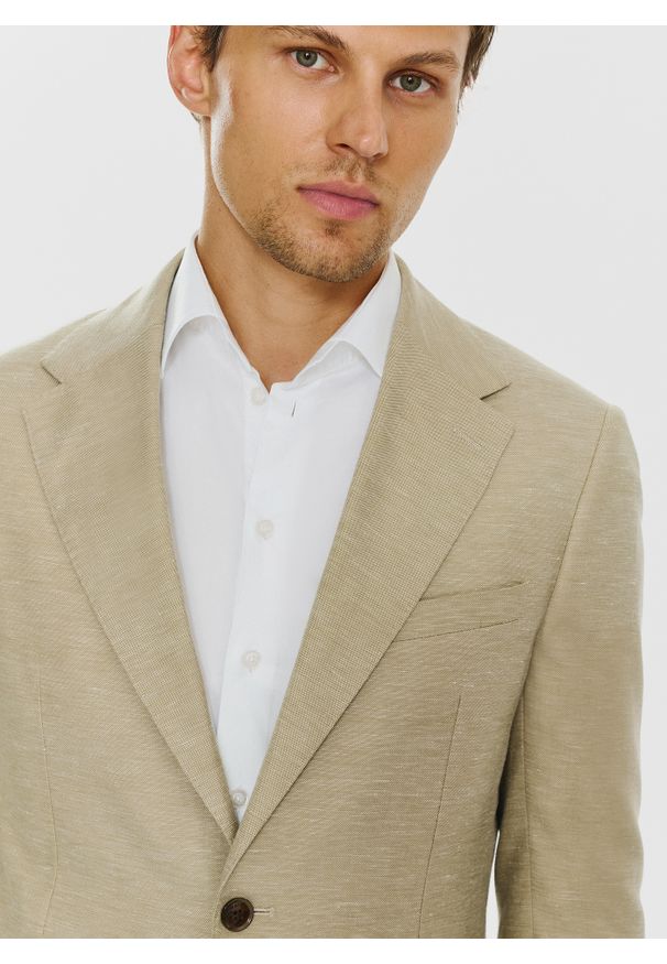 Pako Lorente - PAKO LORENTE – Beżowa marynarka z lnem. Kolor: niebieski, beżowy. Materiał: len. Wzór: gładki