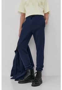 Only & Sons Spodnie męskie kolor granatowy gładkie. Kolor: niebieski. Wzór: gładki