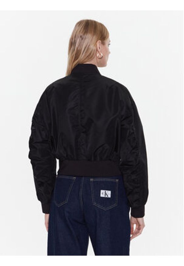 Calvin Klein Jeans Kurtka bomber J20J220343 Czarny Regular Fit. Kolor: czarny. Materiał: syntetyk