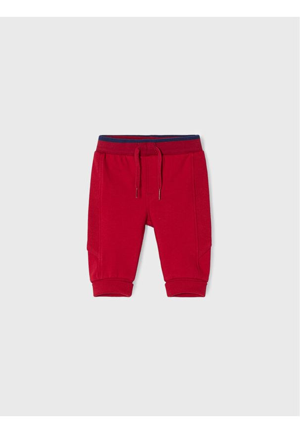 Mayoral Spodnie dresowe 719 Czerwony Regular Fit. Kolor: czerwony. Materiał: bawełna
