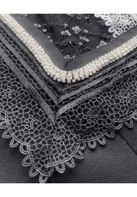 SELF PORTRAIT - Czarna sukienka mini z crepy. Kolor: czarny. Materiał: koronka. Wzór: koronka. Typ sukienki: dopasowane, rozkloszowane. Długość: mini