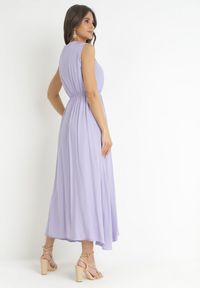 Born2be - Fioletowa Wiskozowa Sukienka Maxi z Gumką w Pasie i Ozdobnym Dekoltem Nashira. Kolor: fioletowy. Materiał: wiskoza. Sezon: wiosna, lato. Długość: maxi #2