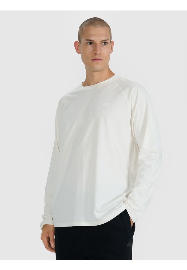 4f - 4F Longsleeve oversize gładki męski - biały XL. Okazja: na co dzień. Kolor: biały. Materiał: dzianina, jersey, bawełna, materiał. Długość rękawa: długi rękaw. Długość: długie. Wzór: gładki. Styl: casual, elegancki, sportowy, klasyczny