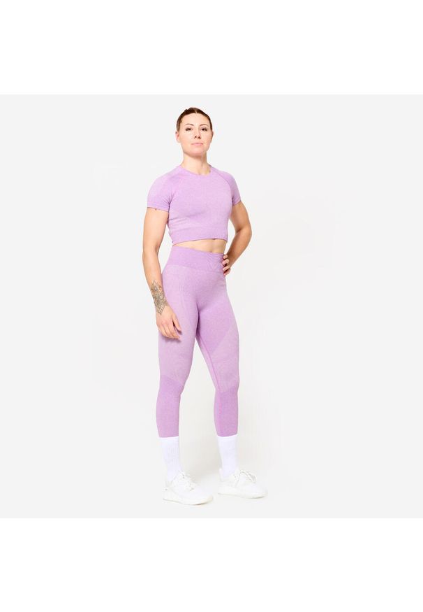 DOMYOS - Koszulka fitness damska Domyos krótki rękaw crop top. Kolor: różowy. Materiał: tkanina, prążkowany, materiał, poliamid, elastan. Sport: fitness