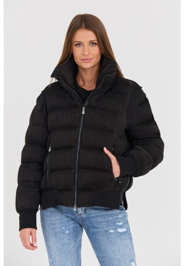 Blauer USA - BLAUER Czarna damska plisowana kurtka, Rozmiar XL. Kolor: czarny