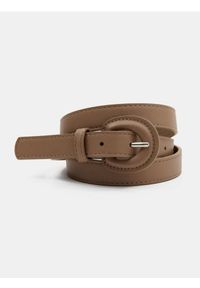Sinsay - Pasek z metalową klamrą pokrytą imitacją skóry - brązowy. Kolor: brązowy. Materiał: skóra #1