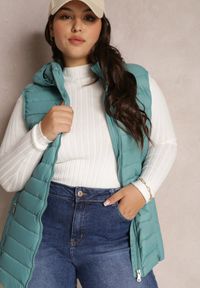 Renee - Miętowa Kamizelka Pikowana z Kapturem Olava. Okazja: do pracy, na uczelnię, na co dzień. Typ kołnierza: kaptur. Kolekcja: plus size. Kolor: miętowy. Materiał: materiał. Wzór: gładki. Styl: casual