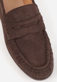 Renee - Ciemnobrązowe Mokasyny VICES ze Skórzaną Wkładką i Marszczeniem przy Nosku Ananora. Kolor: brązowy. Materiał: skóra. Styl: klasyczny, elegancki #4