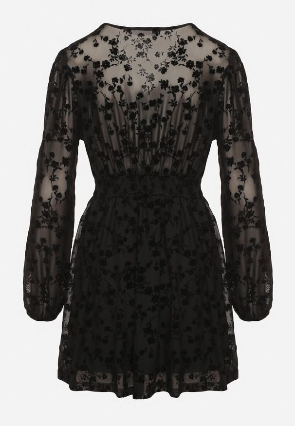 Born2be - Czarna Siateczkowa Sukienka Vices z Kwiatowym Wzorem z Weluru Erhelia. Okazja: na co dzień. Kolor: czarny. Materiał: welur. Wzór: kwiaty. Typ sukienki: proste. Styl: casual, elegancki
