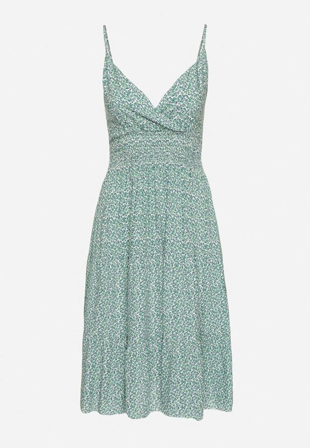 Born2be - Zielona Bawełniana Sukienka o Rozkloszowanym Kroju na Ramiączkach w Kwiatowy Wzór Mirindra. Okazja: na spacer. Typ kołnierza: dekolt w kształcie V. Kolor: zielony. Materiał: bawełna. Długość rękawa: na ramiączkach. Wzór: kwiaty. Sezon: lato. Styl: klasyczny