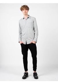 Pepe Jeans Koszula "Foster" | PM307519 | Foster | Mężczyzna | Szary. Okazja: na co dzień. Typ kołnierza: kołnierzyk klasyczny. Kolor: szary. Materiał: bawełna, wiskoza. Długość rękawa: długi rękaw. Długość: długie. Wzór: aplikacja. Styl: casual, klasyczny #6