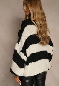 Renee - Czarny Oversizowy Kardigan w Paski z Wiązaniem z Domieszką Wełny i Wiskozy Retile. Kolor: czarny. Materiał: wełna, wiskoza. Wzór: paski #4