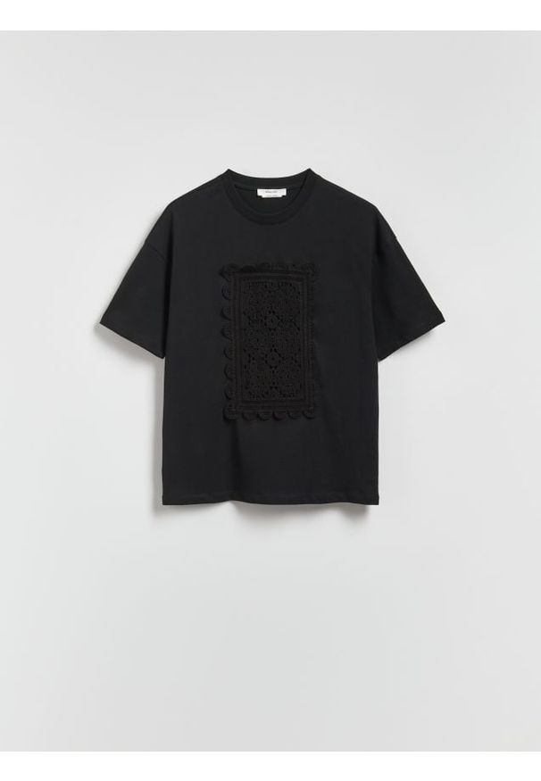 Reserved - T-shirt z haftowaną aplikacją - czarny. Kolor: czarny. Materiał: bawełna, dzianina. Wzór: haft, aplikacja