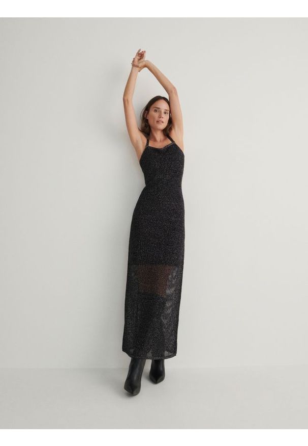 Reserved - Sukienka z metalizowaną nicią - czarny. Kolor: czarny. Materiał: dzianina, wiskoza