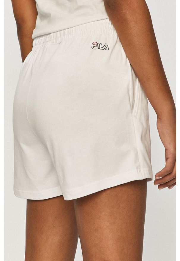 Fila - Szorty. Okazja: na co dzień. Kolor: biały. Wzór: nadruk. Styl: casual