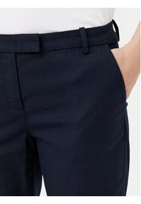 Marc O'Polo Chinosy B01 0341 10059 Granatowy Slim Fit. Kolor: niebieski. Materiał: bawełna