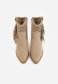 Born2be - Ciemnobeżowe Botki Kowbojki na Stożkowym Obcasie z Ażurowym Wzorem i Eathetina. Okazja: na co dzień. Kolor: beżowy. Materiał: jeans. Wzór: ażurowy. Obcas: na obcasie. Styl: boho, casual, elegancki. Wysokość obcasa: średni #2