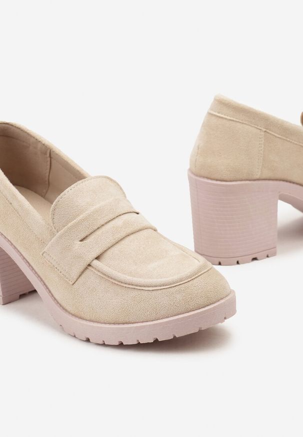 Renee - Beżowe Półbuty Mokasyny z Ekozamszu na Słupku i Platformie Andarco. Okazja: na spotkanie biznesowe. Nosek buta: okrągły. Kolor: beżowy. Sezon: wiosna. Obcas: na platformie. Styl: biznesowy