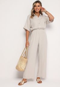 Born2be - Beżowy Bawełniany Kombinezon z Koszulową Górą i Prostymi Spodniami Namsore. Kolor: beżowy. Materiał: bawełna. Styl: klasyczny, elegancki