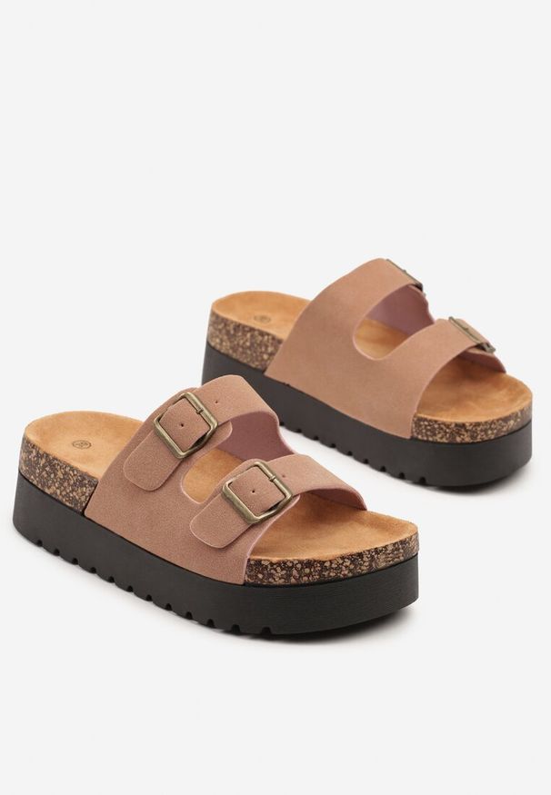Born2be - Różowe Klapki na Grubej Podeszwie Korkowej z Dwoma Paskami Niliorin. Okazja: na co dzień, na spacer. Kolor: różowy. Materiał: jeans. Wzór: paski. Sezon: lato. Styl: klasyczny, casual