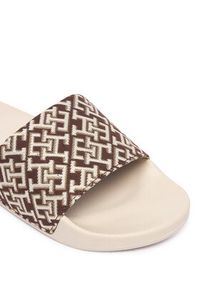 TOMMY HILFIGER - Tommy Hilfiger Klapki Monogram Pool Slide FW0FW09423 Brązowy. Kolor: brązowy. Materiał: materiał #6