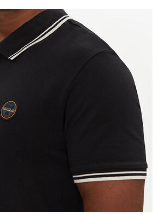 Napapijri Polo E-Macas NP0A4ID59411 Czarny Regular Fit. Typ kołnierza: polo. Kolor: czarny. Materiał: bawełna