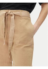 Napapijri Szorty materiałowe N Nice W NP0A4IEX Beżowy Loose Fit. Kolor: beżowy. Materiał: bawełna, len
