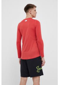 Under Armour longsleeve treningowy kolor czerwony gładki 1361506-001. Kolor: czerwony. Materiał: skóra, materiał. Długość rękawa: długi rękaw. Wzór: gładki #4