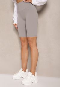 Renee - Jasnoszare Szorty Kolarki High Waist Basalla. Okazja: na co dzień. Stan: podwyższony. Kolor: szary. Sezon: lato. Styl: casual #5