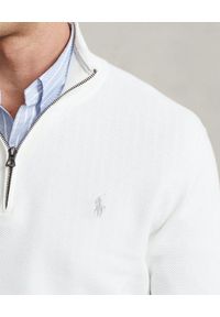 Ralph Lauren - RALPH LAUREN - Biała bluza z suwakiem Regular Fit. Typ kołnierza: polo. Kolor: biały. Materiał: bawełna, dzianina, mesh. Długość rękawa: długi rękaw. Długość: długie. Wzór: haft, ze splotem. Styl: klasyczny #3