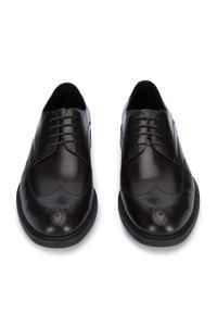 Wittchen - Męskie buty derby skórzane z płaskim szwem czarne. Okazja: na co dzień, do pracy. Kolor: czarny. Materiał: skóra. Wzór: aplikacja. Styl: casual, elegancki