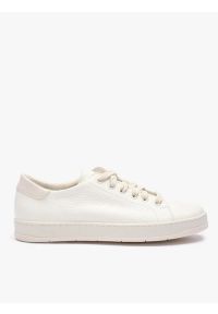 Ryłko - Kremowe sneakersy ze skóry licowej. Okazja: na co dzień. Nosek buta: okrągły. Kolor: beżowy. Materiał: skóra. Styl: street, casual, klasyczny, elegancki #1