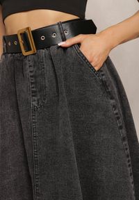 Renee - Czarna Rozkloszowana Spódnica Jeansowa Midi z Paskiem Wendlla. Kolor: czarny. Materiał: jeans