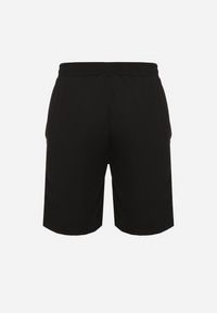 Born2be - Czarne Szorty Bermudy ze Ściągaczem w Pasie i Kieszeniami Nilina. Okazja: na co dzień. Kolor: czarny. Materiał: len. Styl: klasyczny, casual