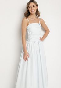 Born2be - Jasnoniebieska Wiskozowa Sukienka z Bawełną z Zakładką Atenavia. Okazja: na co dzień. Kolor: niebieski. Materiał: bawełna, wiskoza. Długość rękawa: na ramiączkach. Typ sukienki: proste. Styl: klasyczny, casual, elegancki #4