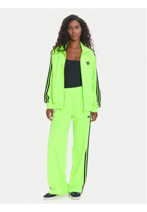 Adidas - adidas Bluza adicolor Classic Firebird JX7859 Zielony Loose Fit. Kolor: zielony. Materiał: syntetyk