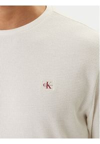 Calvin Klein Jeans Sweter LV040EM217 Écru Regular Fit. Kolor: kremowy. Materiał: syntetyk, bawełna #4