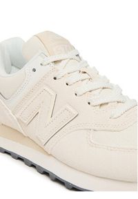 New Balance Sneakersy WL574RBL Kremowy. Kolor: kremowy. Materiał: zamsz, skóra. Model: New Balance 574 #4