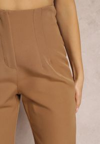 Renee - Jasnobrązowe Spodnie Cygaretki High Waist Molfi. Stan: podwyższony. Kolor: beżowy. Materiał: tkanina #3
