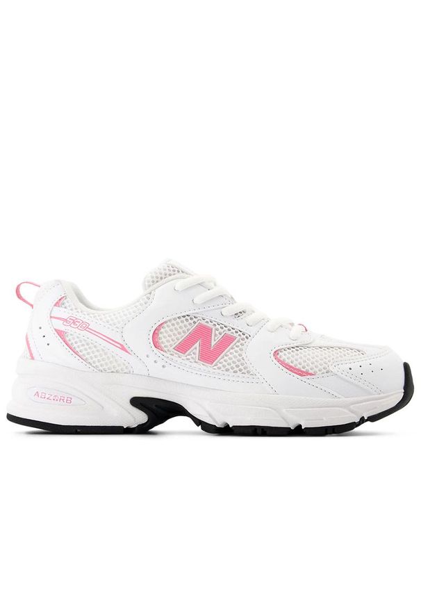 Buty młodzieżowe New Balance GR530CL - białe. Okazja: na co dzień. Kolor: biały. Materiał: guma, syntetyk, materiał. Szerokość cholewki: normalna