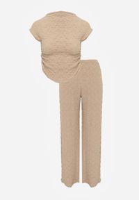 Born2be - Beżowy Gładki Komplet Szerokie Spodnie i Marszczona Bluzka ze Stójką Merithie. Kolor: beżowy. Materiał: materiał. Wzór: gładki #8