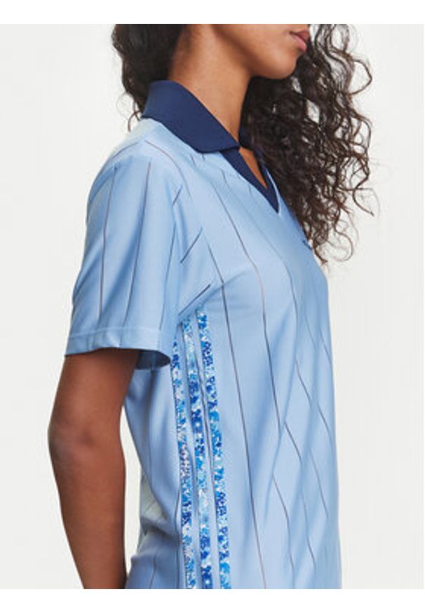 Adidas - adidas Sukienka codzienna Liberty London Tonal Football JC5313 Niebieski Regular Fit. Okazja: na co dzień. Kolor: niebieski. Materiał: syntetyk. Typ sukienki: proste. Styl: casual