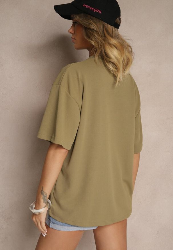 Renee - Ciemnobeżowa Koszulka T-shirt Basic Palenitia. Okazja: na co dzień. Kolor: beżowy. Styl: klasyczny, casual
