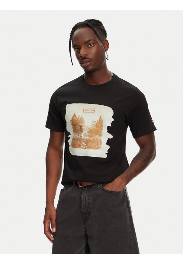Hunter T-Shirt Duart Graphic HARM0033251 Czarny Regular Fit. Kolor: czarny. Materiał: bawełna