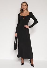 Born2be - Czarna Koktajlowa Sukienka z Wiskozą i Metaliczną Ozdobą Refare. Okazja: na imprezę. Kolor: czarny. Materiał: wiskoza. Wzór: aplikacja. Styl: wizytowy #7