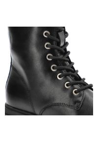 Czarne Botki Filippo Wygodne Skórzane Buty Damskie. Okazja: na uczelnię, na co dzień. Kolor: czarny. Materiał: skóra. Szerokość cholewki: normalna. Wzór: aplikacja. Obcas: na obcasie. Styl: casual. Wysokość obcasa: niski #5