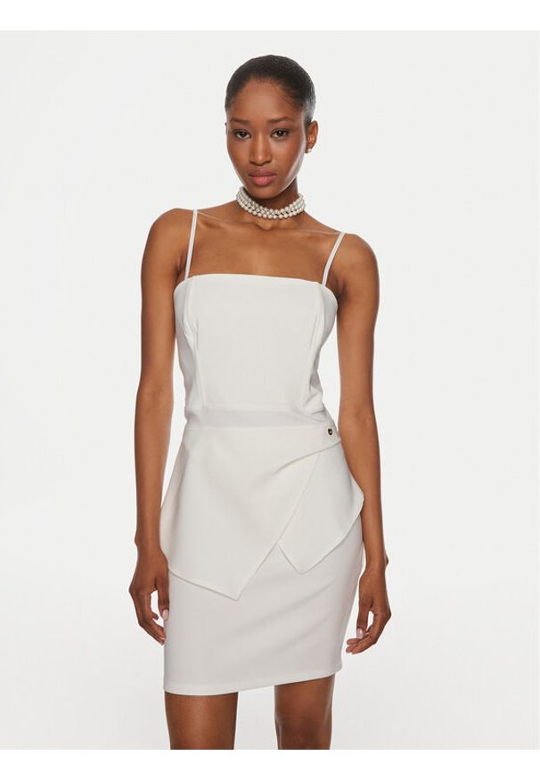 Rinascimento Sukienka koktajlowa CFC0119098003 Biały Slim Fit. Kolor: biały. Materiał: syntetyk. Styl: wizytowy