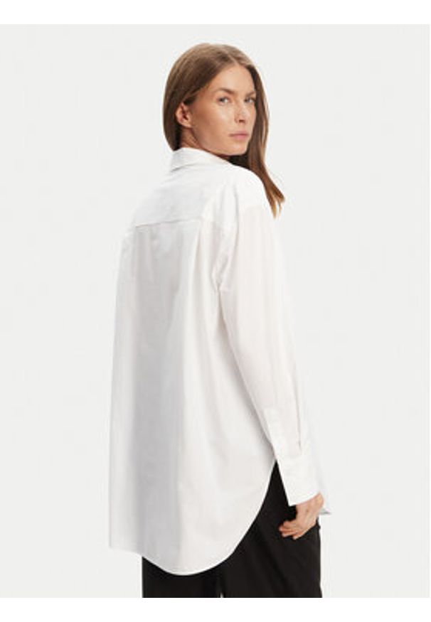 Marc O'Polo Koszula B01 1051 42025 Biały Regular Fit. Typ kołnierza: polo. Kolor: biały. Materiał: bawełna